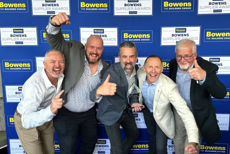 Bowens Supplier of the year-2000px.jpg